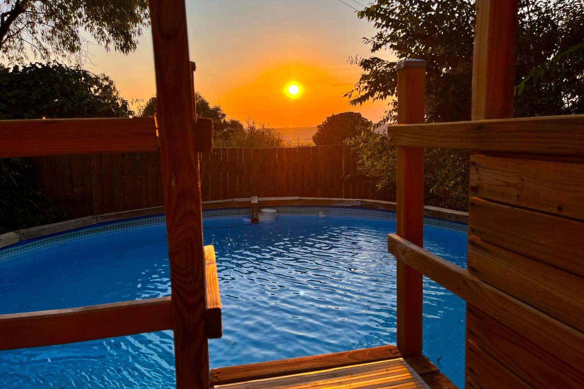 Fee4Me Cabin With Pool And Garden San Martín de la Vega Exterior foto