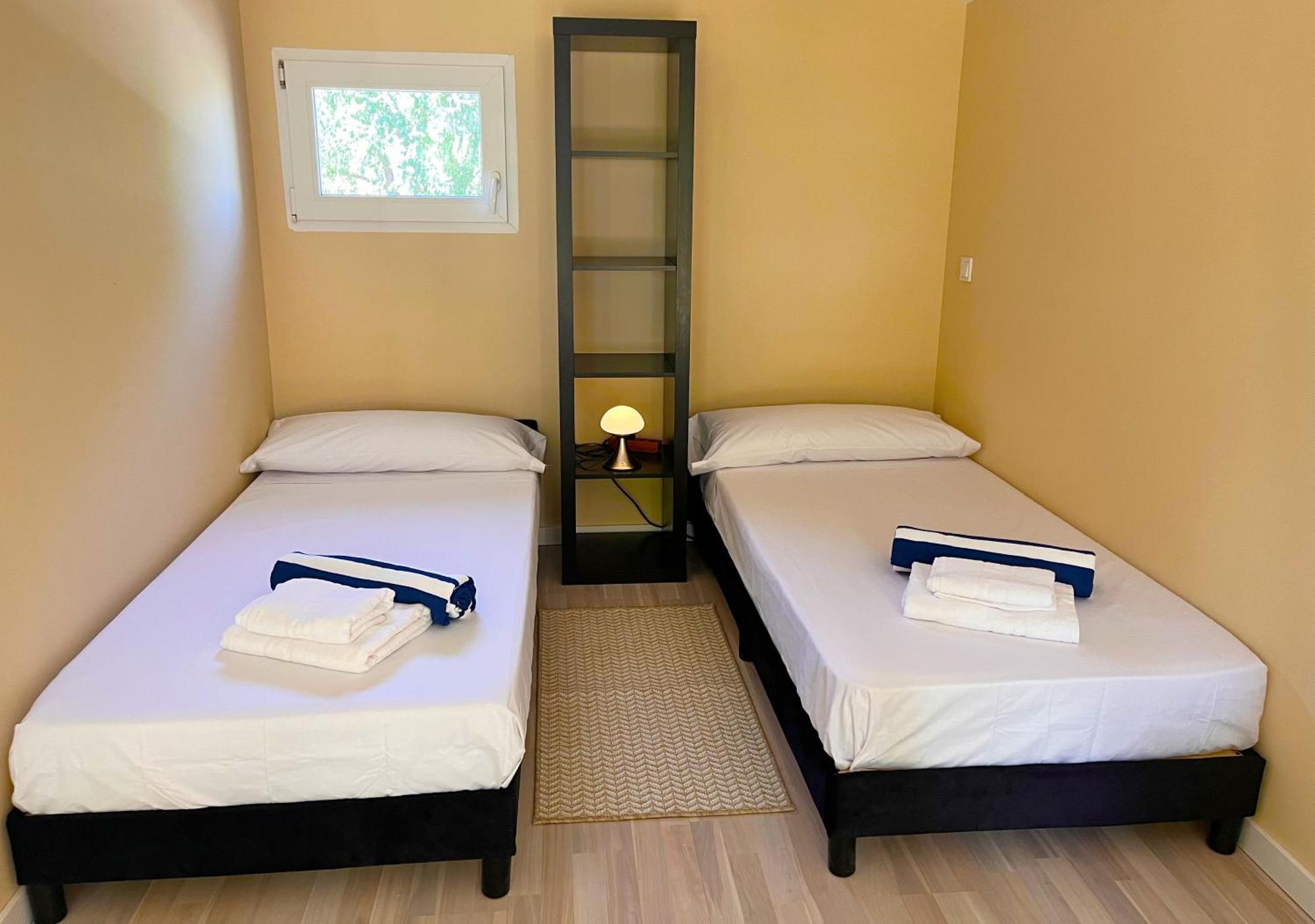 Fee4Me Cabin With Pool And Garden San Martín de la Vega Exterior foto
