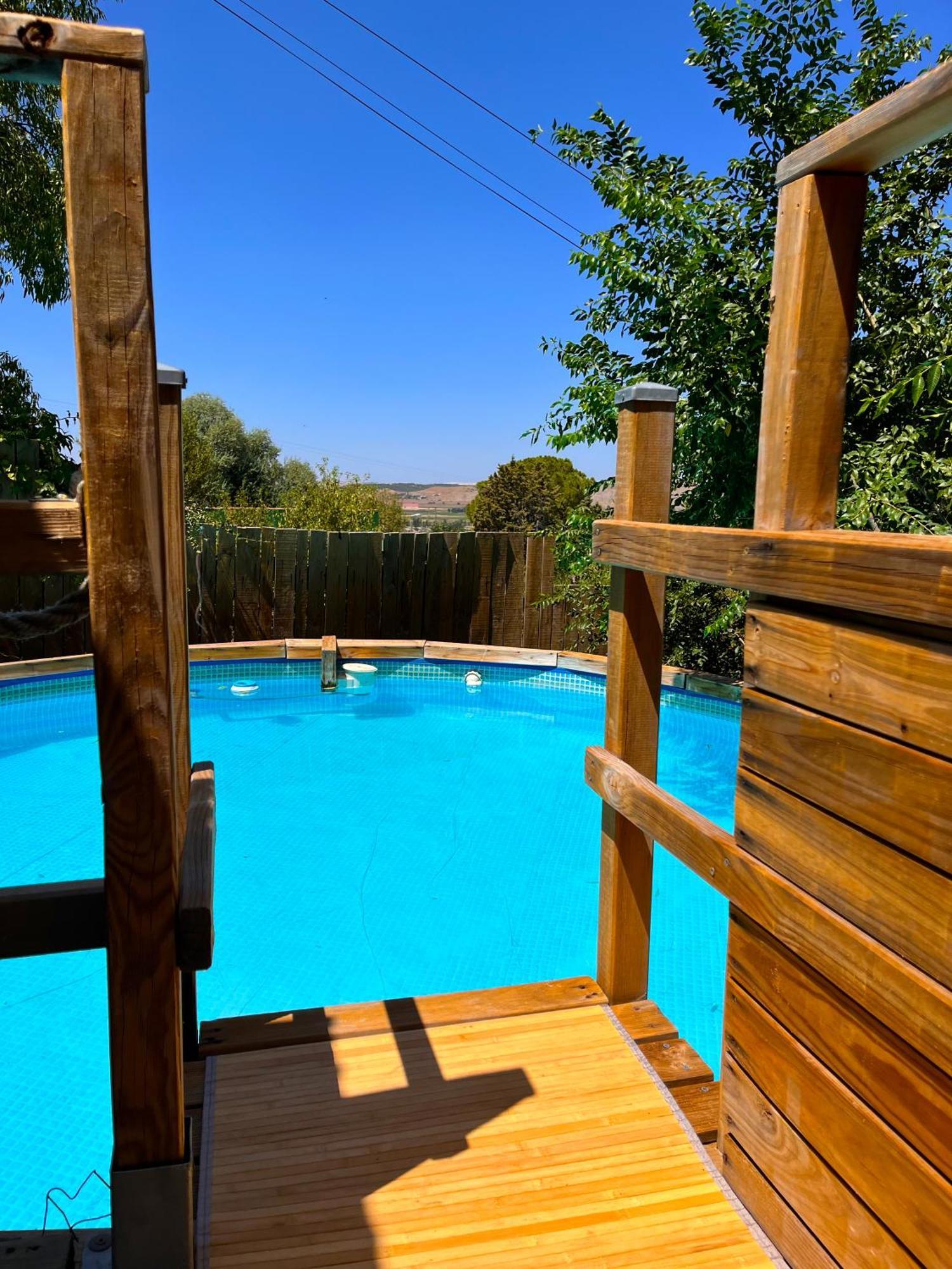 Fee4Me Cabin With Pool And Garden San Martín de la Vega Exterior foto
